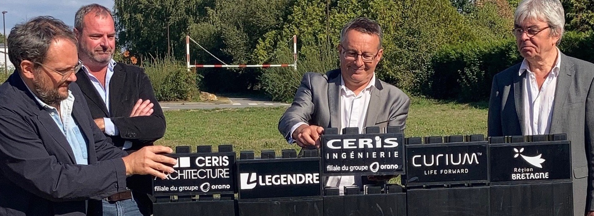 Pose de la première pierre CURIUM - CERIS Ingénierie
